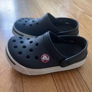 Toddler crocs size 8